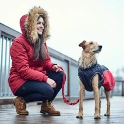 Abrigo HUNTER Uppsala Cozy Para Perros 19 Abrigo HUNTER Uppsala Cozy Para Perros -Paws Tienda 212940 212941 212942 hunter hundemantel uppsala cozy redblack hs 12 5